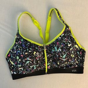 VSX Victoria’s Secret Sport padded sports bra. Size 36B. Very lightly worn.